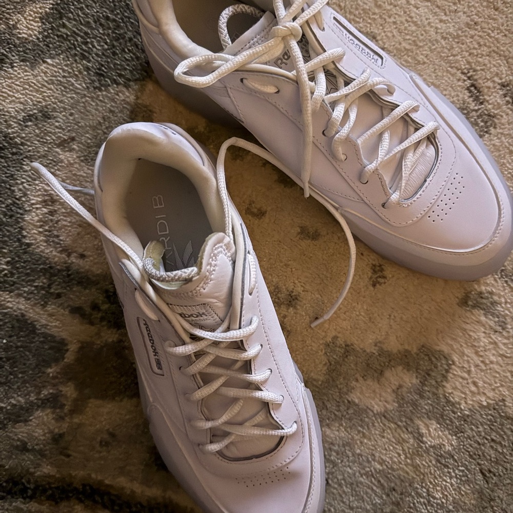 CLEARANCE! Reebok Cardi B ClubPure White Platform
Sneakers Size 10 | Gently worn - Picture 6 of 9